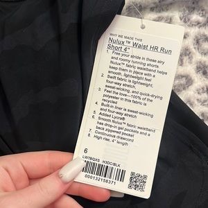 nulux waist hr run short 4" size 6 nwt